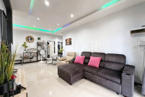 Haus in Pattaya, Thailand 3 Schlafzimmer № 220715 - Foto 2