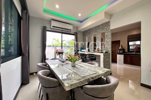 Haus in Pattaya, Thailand 3 Schlafzimmer № 220715 - Foto 7
