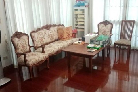 House in Taling Chan, Bangkok, Thailand 4 bedrooms № 156261 - photo 25