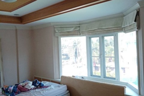 House in Taling Chan, Bangkok, Thailand 4 bedrooms № 156261 - photo 7