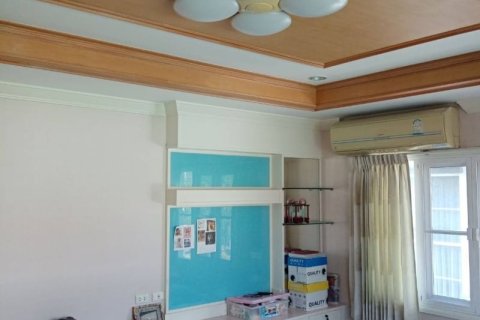 House in Taling Chan, Bangkok, Thailand 4 bedrooms № 156261 - photo 6