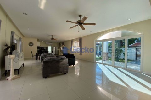 Maison à Pattaya, Thaïlande 4 chambres № 197175 - photo 6