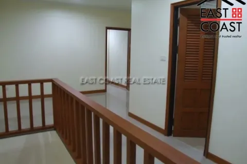 Casa de 2 dormitorios en Pattaya, Tailandia № 213095 - foto 5
