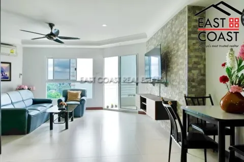 Condominio de 2 dormitorios en Pattaya, Tailandia № 213099 - foto 2