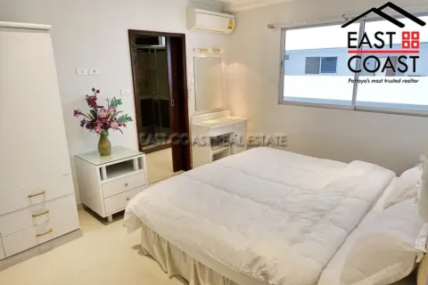 Condominio de 2 dormitorios en Pattaya, Tailandia № 213099 - foto 12