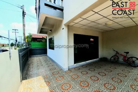 Casa de 2 dormitorios en Pattaya, Tailandia № 213101 - foto 4