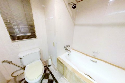 Студия в кондо в Кхлонг Сане, Бангкок, Таиланд № 158273 - фото 8