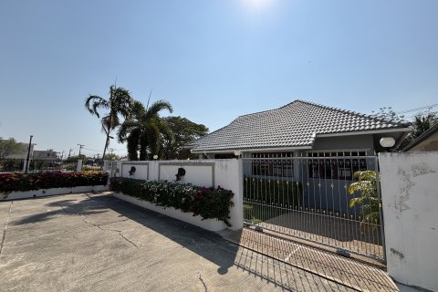 Дом в Хуа Хине, Таиланд с 3 спальнями  № 158271 - фото 3