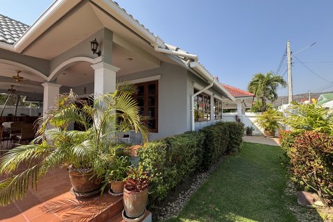Дом в Хуа Хине, Таиланд с 3 спальнями  № 158271 - фото 4