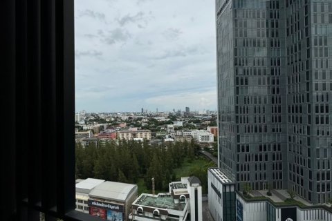 Condo à Bang Kapi, Bangkok, Thaïlande, 2 chambres  № 158270 - photo 8