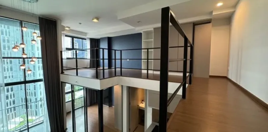 Condo à Bang Kapi, Bangkok, Thaïlande, 2 chambres  № 158270