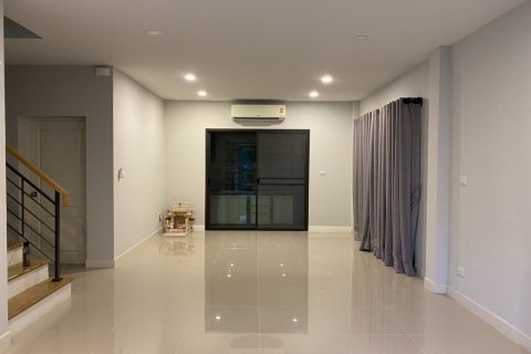 Maison à Bang Khun Thian, Bangkok, Thaïlande 3 chambres № 137573 - photo 2