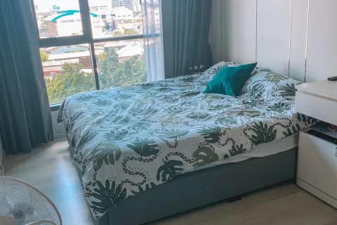 Condo in Khlong Toei, Bangkok, Thailand, 2 bedrooms № 137574 - photo 5