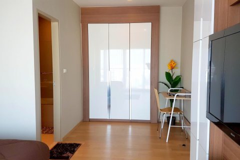 Studio in the Condo in Watthana, Bangkok, Thailand  № 137575 - photo 10