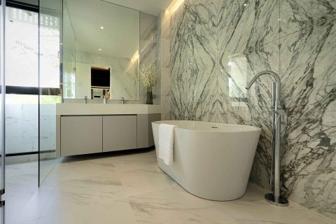House in Bangkok, Thailand 4 bedrooms № 143439 - photo 15