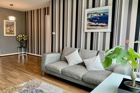 Кондоминиум с 1 спальней в Пхракханонге, Бангкок, Таиланд № 143437 - фото 2