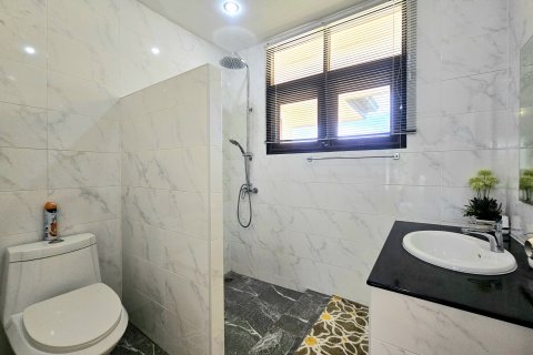Villa in Hua Hin, Thailand 3 Schlafzimmer № 222156 - Foto 24