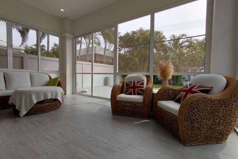 Villa in Hua Hin, Thailand 3 Schlafzimmer № 222161 - Foto 28