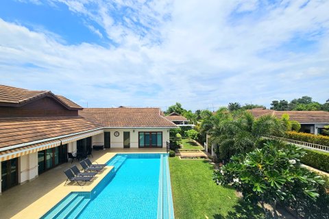Villa in Hua Hin, Thailand 4 Schlafzimmer № 222157 - Foto 23
