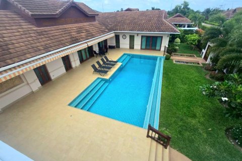 Villa in Hua Hin, Thailand 4 Schlafzimmer № 222157 - Foto 4