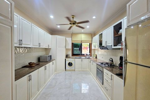 Villa in Hua Hin, Thailand 3 Schlafzimmer № 222160 - Foto 28
