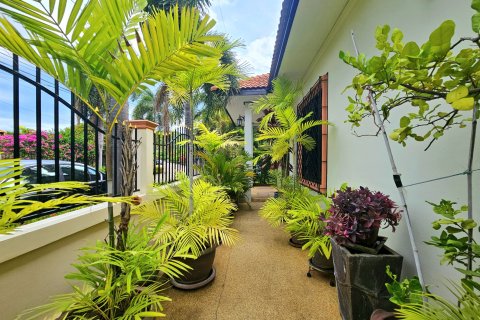 Villa in Hua Hin, Thailand 3 Schlafzimmer № 222160 - Foto 2