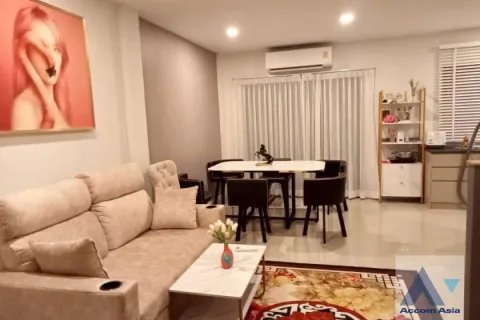 Townhouse à Samut Prakan, Thaïlande 2 chambres № 218860