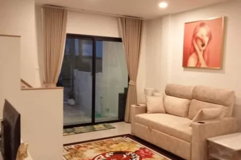 Reihenhaus in Samut Prakan, Thailand 2 Schlafzimmer № 218860 - Foto 2