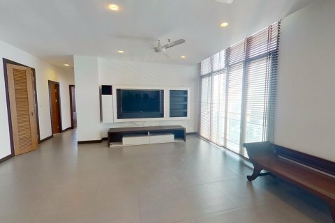 Condo in Watthana, Bangkok, Thailand, 4 bedrooms № 162076 - photo 9