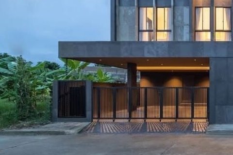 Villa in Hang Dong, Thailand 5 bedrooms № 162081 - photo 2