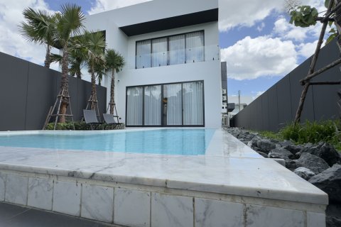 Villa in Hang Dong, Thailand 5 bedrooms № 162081