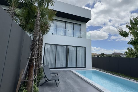 Villa in Hang Dong, Thailand 5 bedrooms № 162081 - photo 3