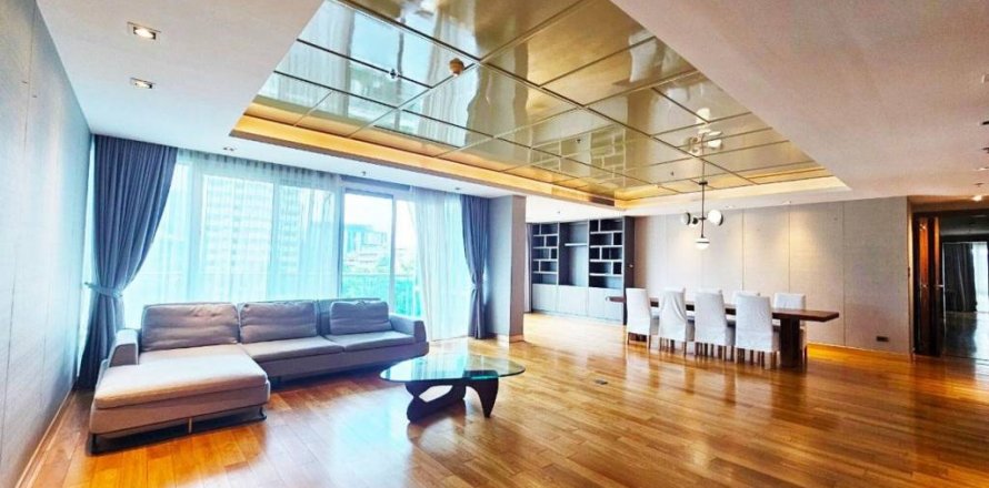 Кондоминиум с 4 спальнями в Бангкоке, Таиланд № 114413