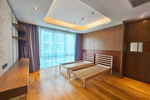 Кондоминиум с 4 спальнями в Бангкоке, Таиланд № 114413 - фото 9