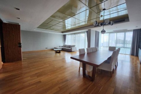 Кондоминиум с 4 спальнями в Бангкоке, Таиланд № 114413 - фото 3