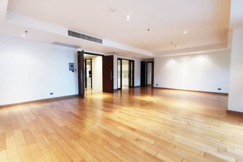 Кондоминиум с 4 спальнями в Бангкоке, Таиланд № 114412 - фото 5