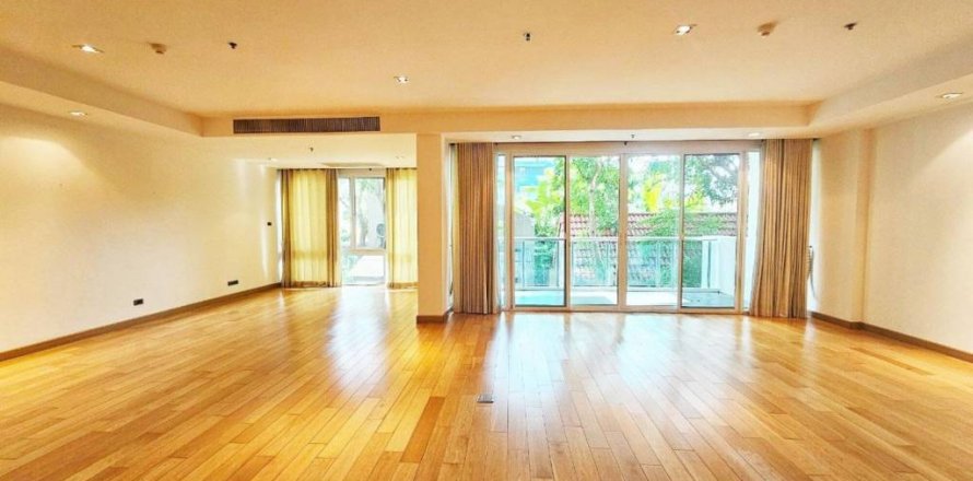 Кондоминиум с 4 спальнями в Бангкоке, Таиланд № 114412