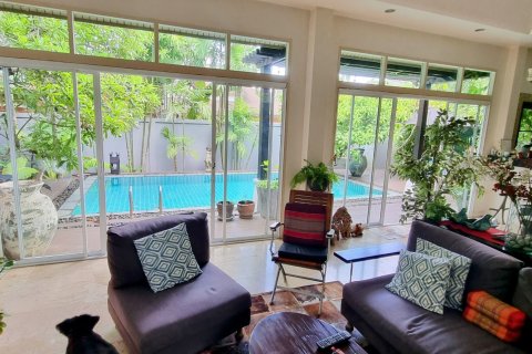 Villa in Phuket, Thailand 3 bedrooms № 145970 - photo 18