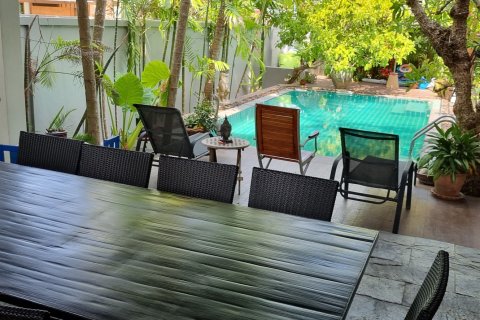 Villa in Phuket, Thailand 3 bedrooms № 145970 - photo 12