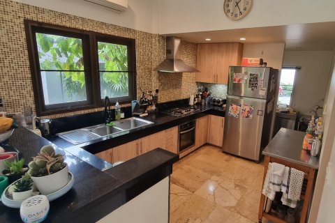 Villa in Phuket, Thailand 3 bedrooms № 145970 - photo 21