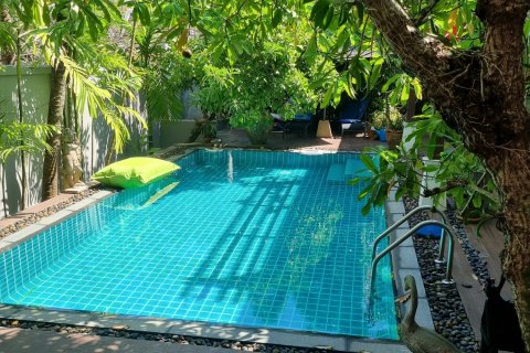 Villa in Phuket, Thailand 3 bedrooms № 145970 - photo 2