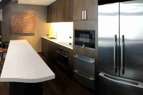 Condo in Bangkok, Thailand, 2 bedrooms  № 183430 - photo 8