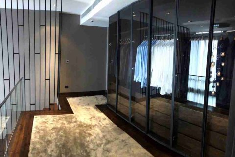 Condo in Bangkok, Thailand, 2 bedrooms  № 183430 - photo 6