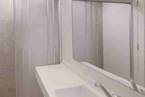 Condo in Thonburi, Bangkok, Thailand, 1 bedroom № 183428 - photo 8