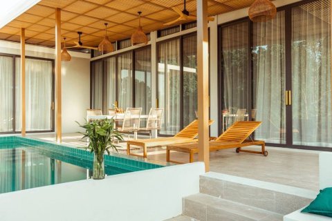 Villa in Surat Thani, Thailand 3 bedrooms № 158921 - photo 4