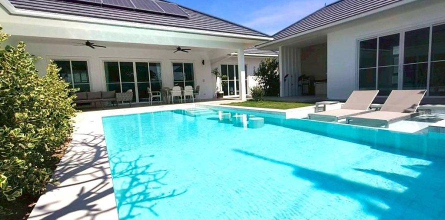 Вилла в Хуа Хине, Таиланд с 4 спальнями  № 158919