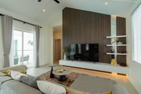 Villa in Hua Hin, Thailand 4 bedrooms № 158919 - photo 6