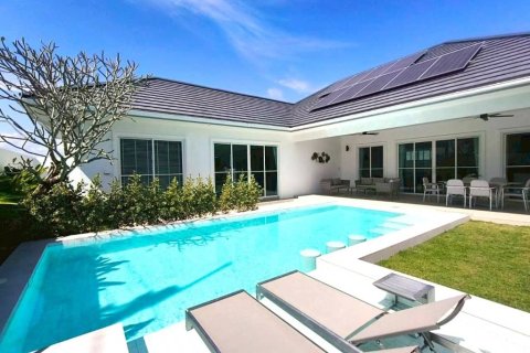 Вилла в Хуа Хине, Таиланд с 4 спальнями  № 158919 - фото 2