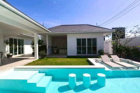 Вилла в Хуа Хине, Таиланд с 4 спальнями  № 158919 - фото 3