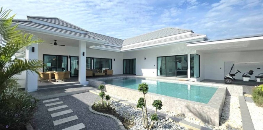 Villa in Hua Hin, Thailand 3 bedrooms № 146963